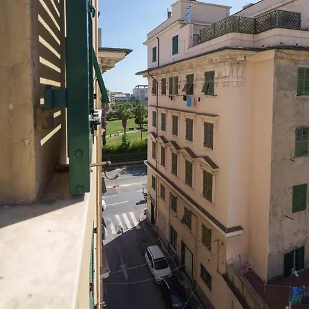 Crocera Apartman Genova